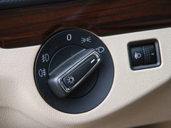 2013款 1.6L 自动 舒适型