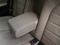 2013款 1.6L 自动 舒适型