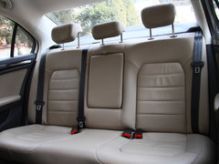 2013款 1.6L 自动 舒适型