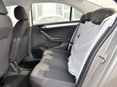 2013款 1.6L 自动 舒适型