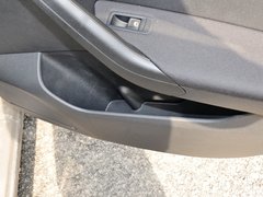2013款 1.6L 自动 舒适型