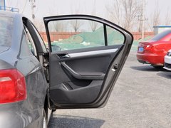 2013款 1.6L 自动 舒适型