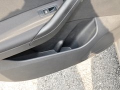 2013款 1.6L 自动 舒适型
