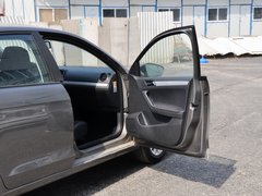 2013款 1.6L 自动 舒适型