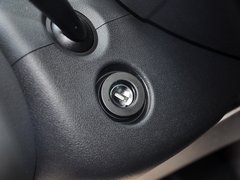 2013款 1.6L 自动 舒适型