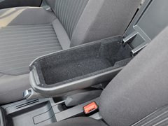 2013款 1.6L 自动 舒适型