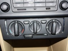 2013款 1.6L 自动 舒适型