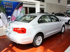2013款 1.6L 自动 舒适型