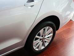 2013款 1.6L 自动 舒适型