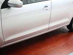 2013款 1.6L 自动 舒适型