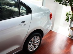 2013款 1.6L 自动 舒适型