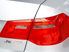 2013款 1.6L 自动 舒适型