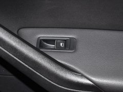 2013款 1.6L 自动 豪华型