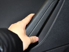 2013款 1.6L 自动 豪华型