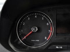 2013款 1.6L 自动 豪华型