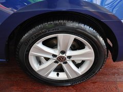 2013款 1.6L 自动 豪华型