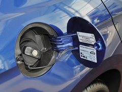 2013款 1.6L 自动 豪华型
