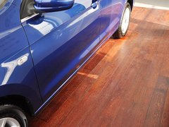 2013款 1.6L 自动 豪华型