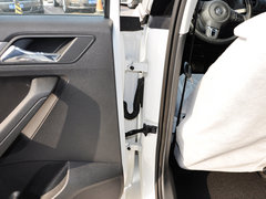 2013款 1.6L 自动 豪华型
