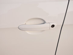 2013款 1.6L 自动 豪华型