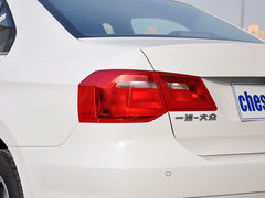2013款 1.6L 自动 豪华型