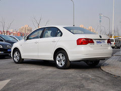 2013款 1.6L 自动 豪华型