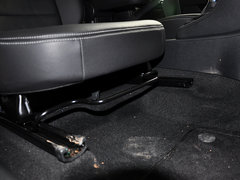 2013款 1.6L 自动 豪华型