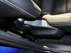 2013款 1.6L 自动 豪华型