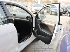 2013款 1.6L 自动 豪华型