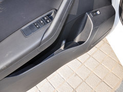 2013款 1.6L 自动 豪华型