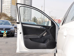 2013款 1.6L 自动 豪华型