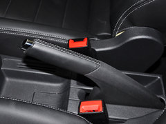 2013款 1.6L 自动 豪华型