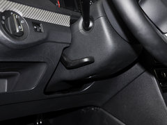 2013款 1.6L 自动 豪华型