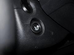 2013款 1.6L 自动 豪华型