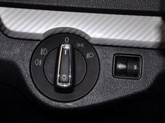 2013款 1.6L 自动 豪华型