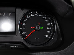 2013款 1.6L 自动 豪华型