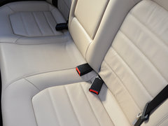 2013款 1.6L 自动 豪华型