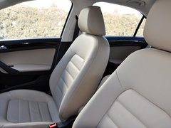 2013款 1.6L 自动 豪华型