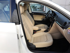2013款 1.6L 自动 豪华型