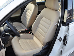 2013款 1.6L 自动 豪华型