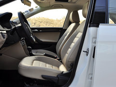 2013款 1.6L 自动 豪华型