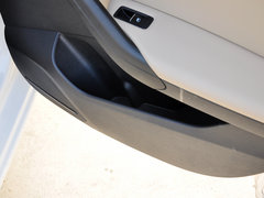 2013款 1.6L 自动 豪华型