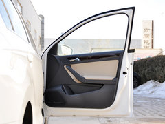 2013款 1.6L 自动 豪华型