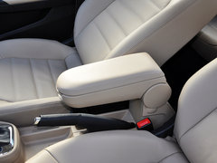 2013款 1.6L 自动 豪华型
