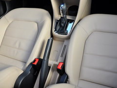 2013款 1.6L 自动 豪华型