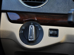 2013款 1.6L 自动 豪华型