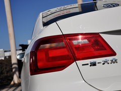 2013款 1.6L 自动 豪华型