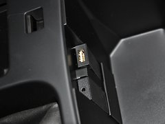 2013款 1.6T 自动 精英运动版