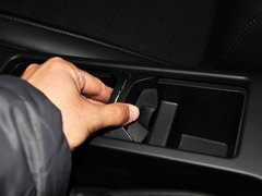 2013款 1.6T 自动 精英运动版