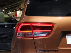 2015款 索兰托L 2.0T GDI 汽油4WD旗舰版 5座 国V